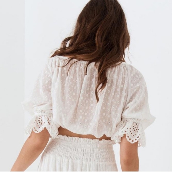 SWAPPED - NWT Daisy Chain Tie Top - Picture 3 of 12